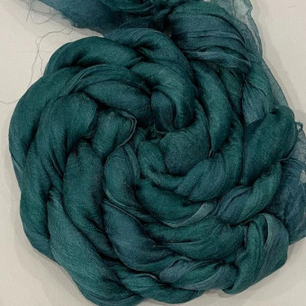 разреженный шелк ручного крашения - изумрудная долина (3 метра) ширина 90 см