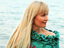 Марина Власенко - гнуть свою линию